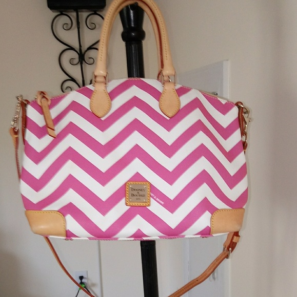 Dooney & Bourke Handbags - Dooney & Bourke Satchel